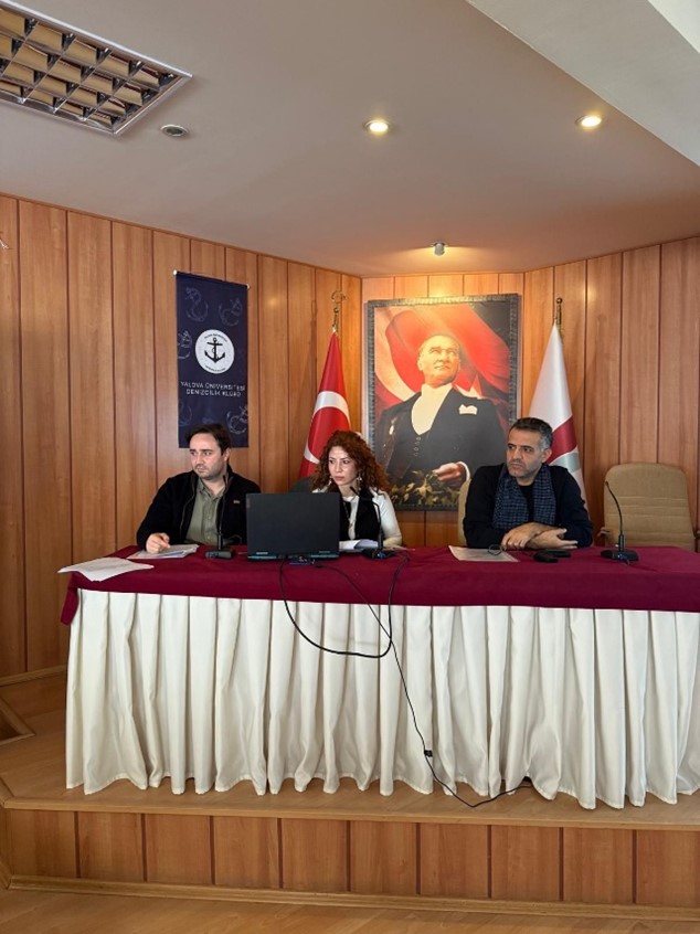 Öğrencilerimize “Yalova Bölge Liman Başkanlığı” yetkililerince “Gemiadamları ve Kılavuz Kaptanlar Yönetmeliği” değişiklikleri kapsamında bilgilendirme semineri verildi